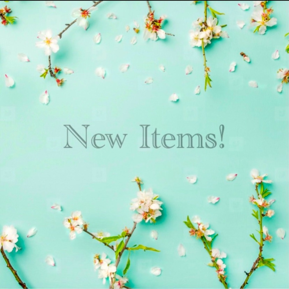 New Items beyond this point! 😍 Make me an Offer!